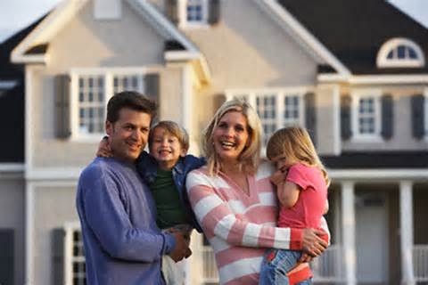 Source visual — family/house image from official PestKil site